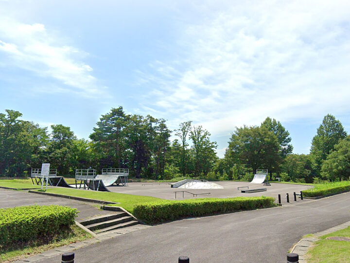 魚津桃山運動公園　スケートパーク