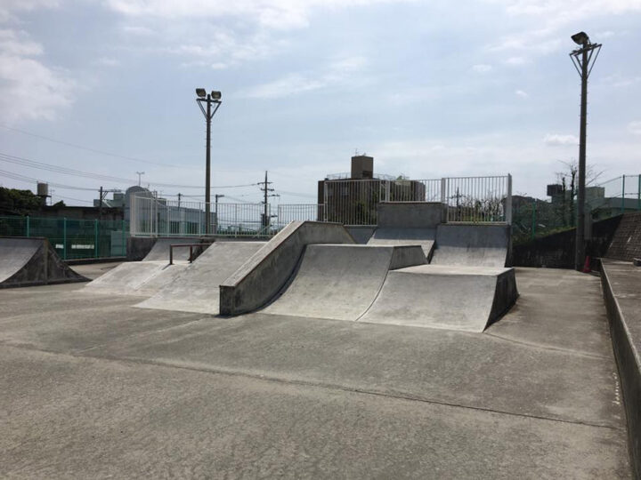具志川スケートボードパーク
